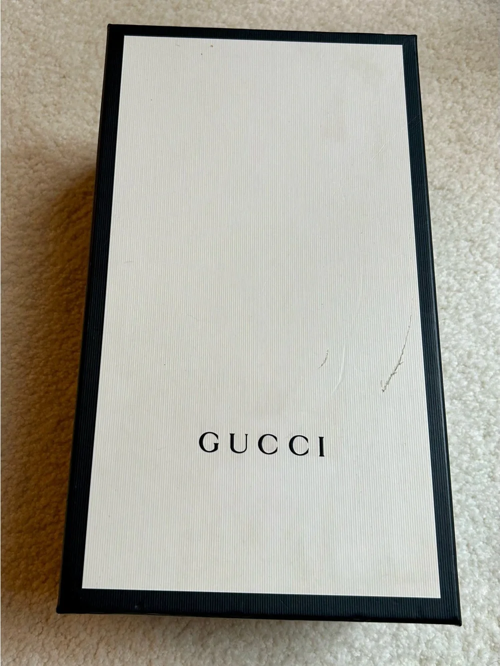 Men’s Gucci Black Leather Kingsnake sneakers